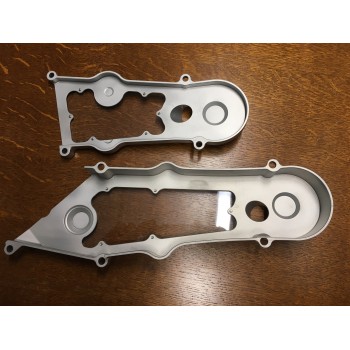 PAIRE DE CACHES COURROIES DUCATI ALU NEUF