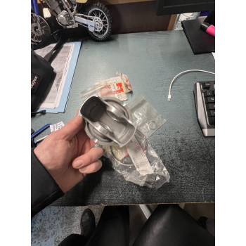 Piston complet avec segmentation 1000 aprilia rsv caponord Tuono falco - NEUF -
