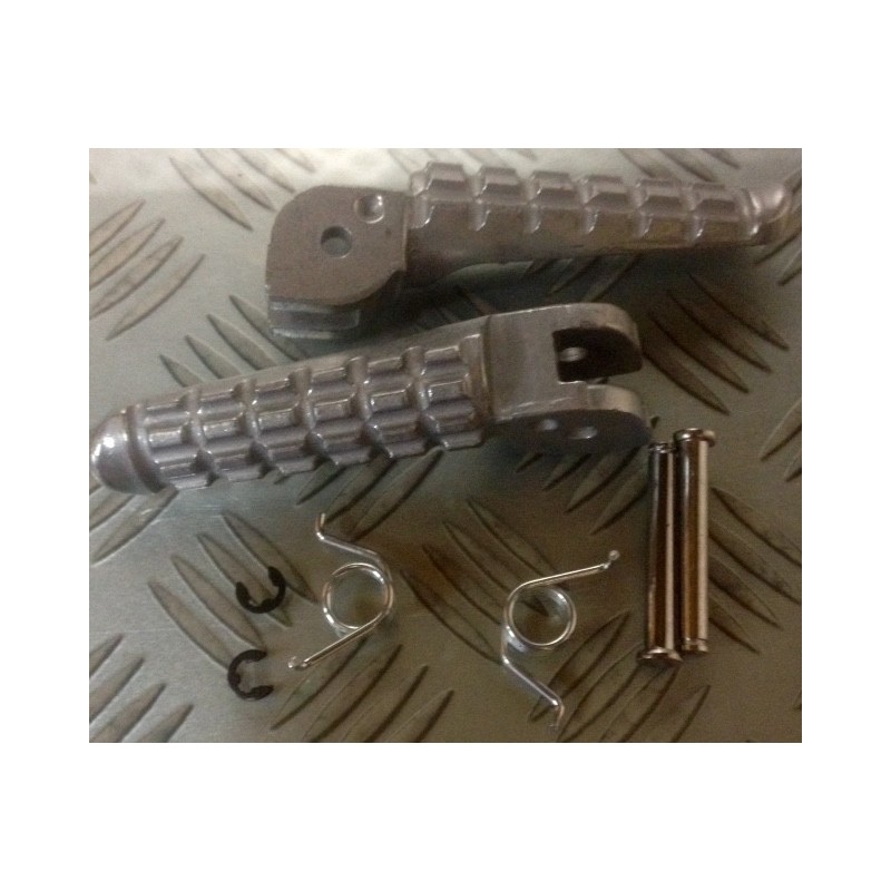 NEUF KIT PAIRE DE REPOSE PIED DUCATI 