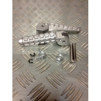NEUF KIT PAIRE DE REPOSE PIED DUCATI 
