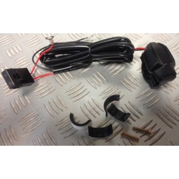 PRISE USB ETANCHE POUR GUIDON 22MM ET 25MM