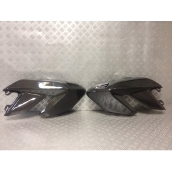 DUCATI NEUF CACHE CARBONE HYPERMOTARD