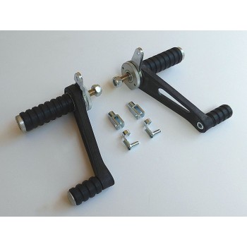 NEUF KIT COMMANDES RECULLEES NEUF CAFE RACER / FOOTPEGS / TRASEIRO CONTROL